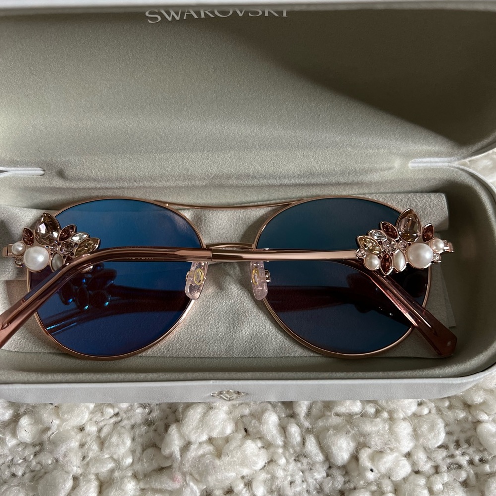 Swarovski Sunglasses! - Picture 6 of 15